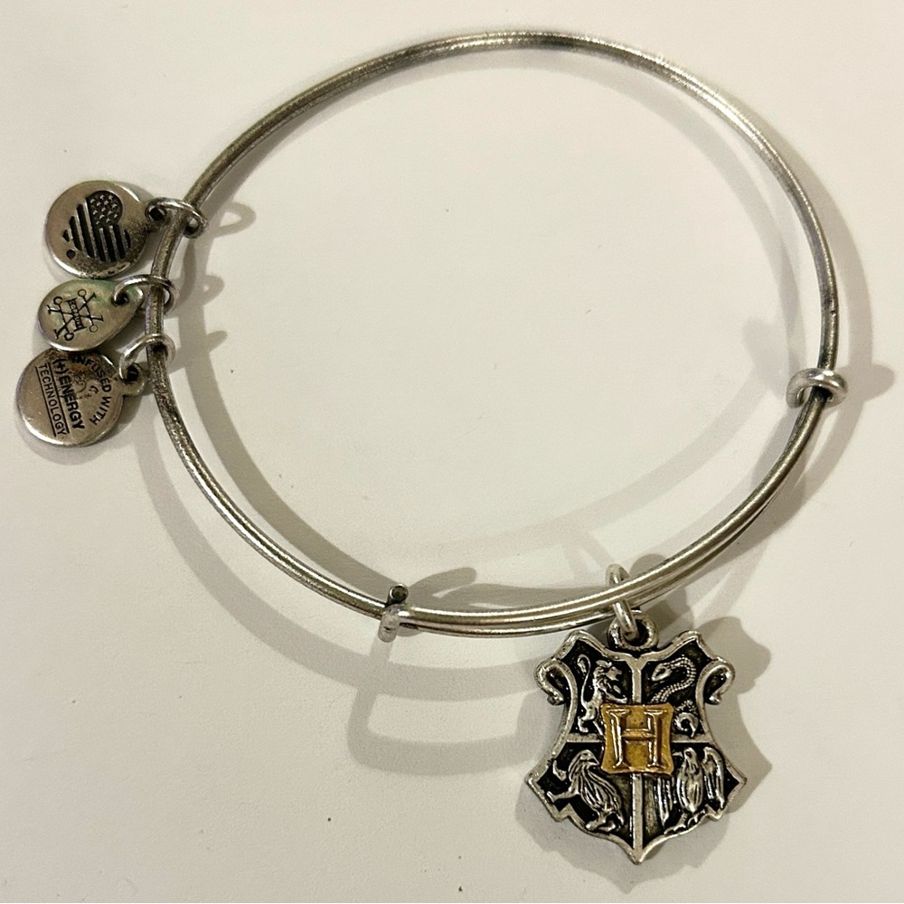 Alex and Ani Silver Harry Potter Bracelet/Bangle with Hogwarts Crest Charm